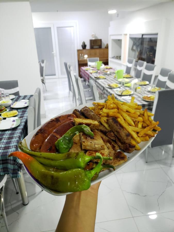 אוהריד Hostel Bela מראה חיצוני תמונה