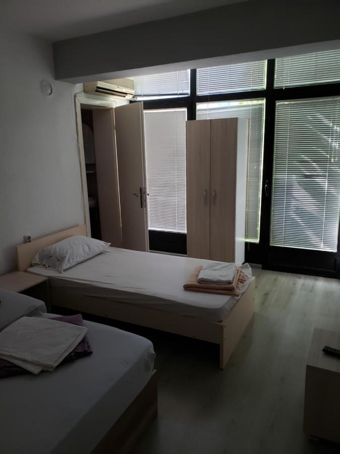 אוהריד Hostel Bela מראה חיצוני תמונה