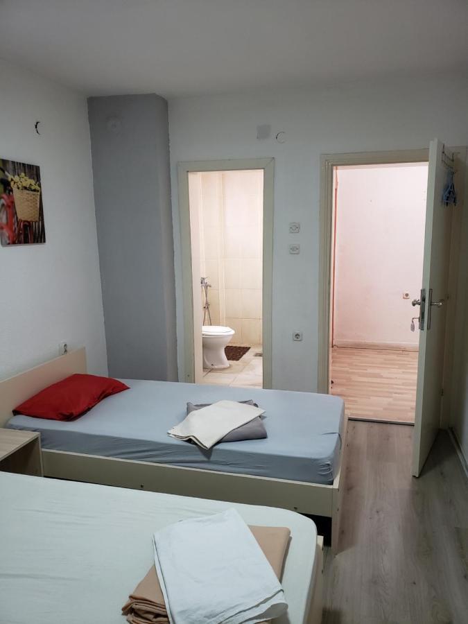 אוהריד Hostel Bela מראה חיצוני תמונה