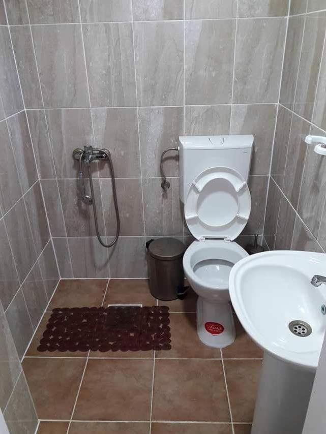 אוהריד Hostel Bela מראה חיצוני תמונה