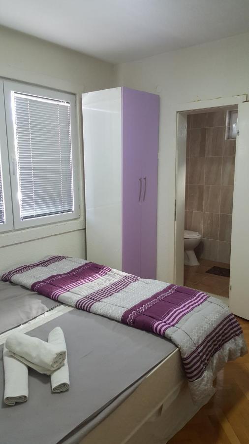 אוהריד Hostel Bela מראה חיצוני תמונה